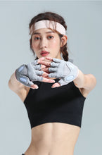 Load image into Gallery viewer, Women Half Finger Breathable Weight Lifting Fitness Gloves
